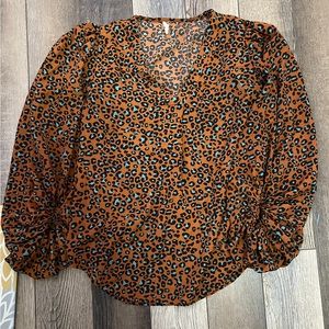 Buckle blouse